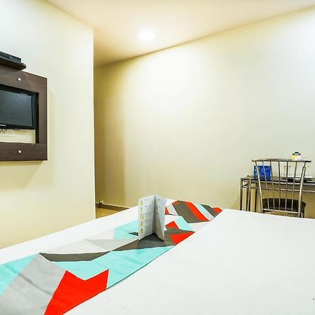 Fabexpress Adore Inn - Nr Mumbai International Airport Buitenkant foto