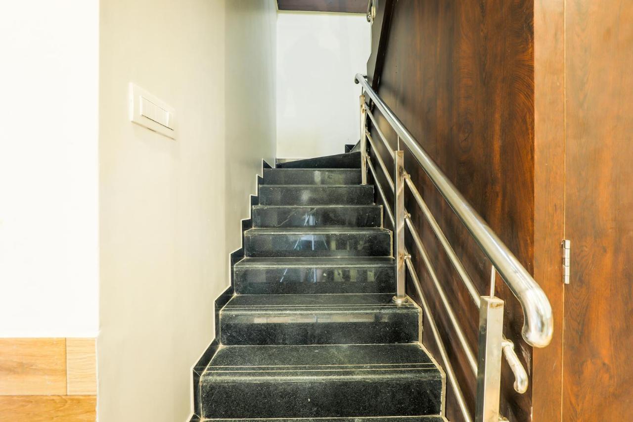 Fabexpress Adore Inn - Nr Mumbai International Airport Buitenkant foto